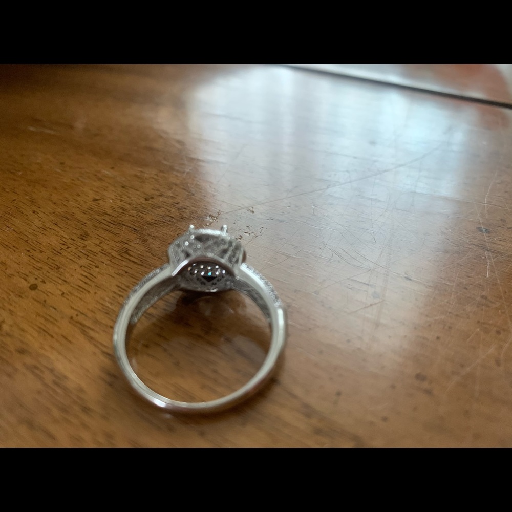 Silver Ring - Picture 7 of 9